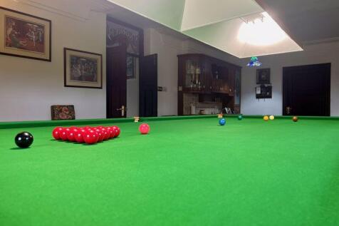 Snooker Table