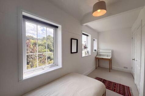 Twin Bedroom