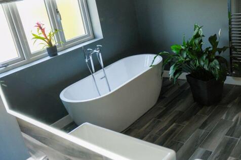Master En-Suite
