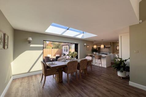 Open Plan Dining
