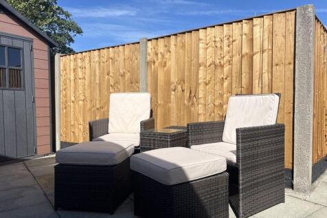 Outdoor Seats
