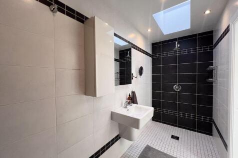 Master En-suite