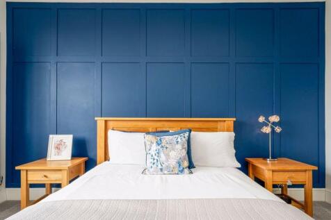 Bedroom master