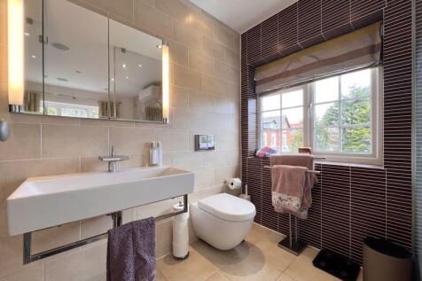 Master Ensuite