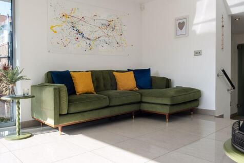 Lounge 2