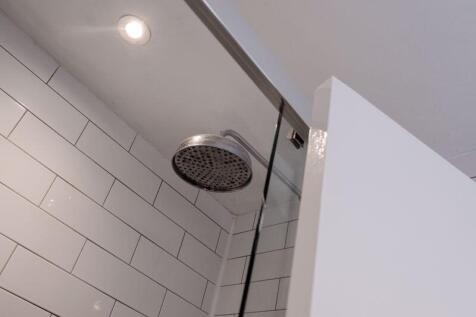 Shower En-Suite
