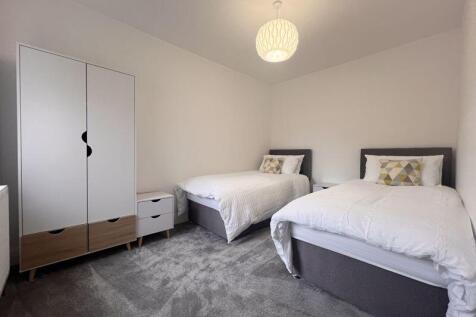Twin Bedroom