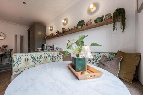 Kitchen seating