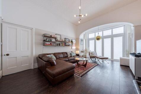 Lounge 2