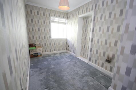 Bedroom 2.JPG
