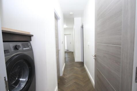 Hallway.JPG