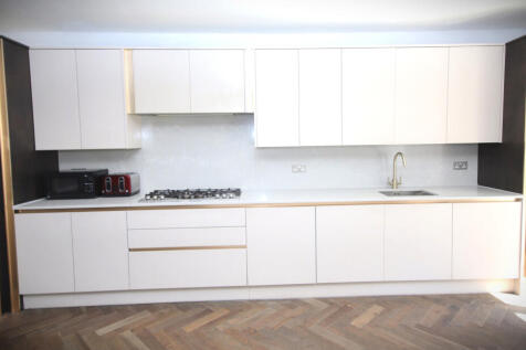 Kitchen 2 2.JPG