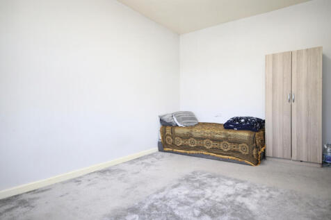 Bedroom 4.JPG