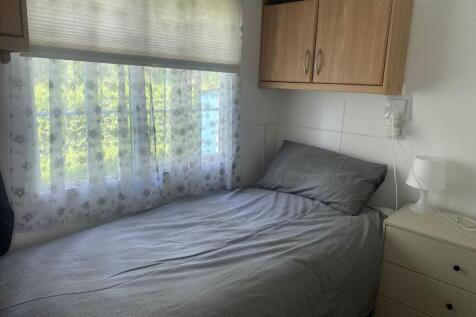 Bed 2