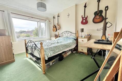 MASTER BEDROOM