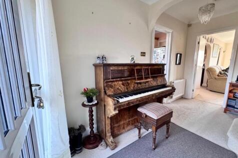 PHOTO-2025-11-10-13-40-53 4.jpg