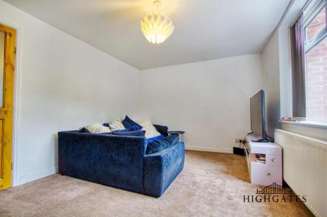 Living Room 1.jpg