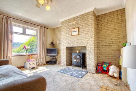 Living Room.jpg