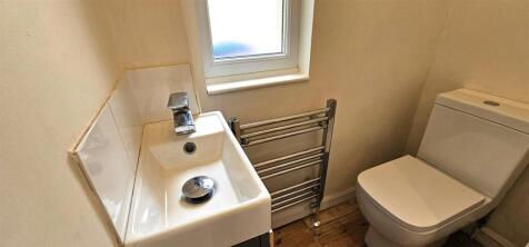 Downstairs WC.jpg