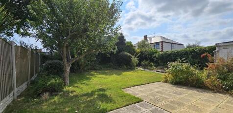 Rear Garden (2).jpg
