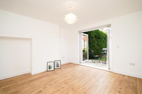 7. LoungeChimneyPatio.jpg