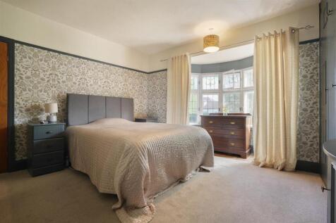 Bedroom 1.1.jpg