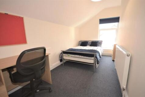 Bedroom 4.JPG