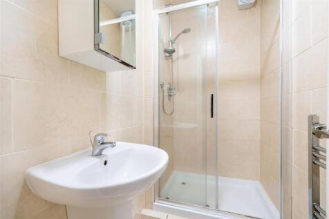 Shower Room.jpg