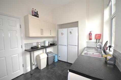 Kitchen 1.JPG
