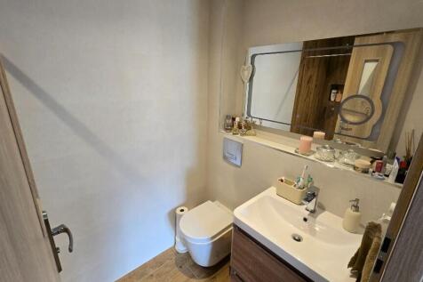 Bedroom Bathroom