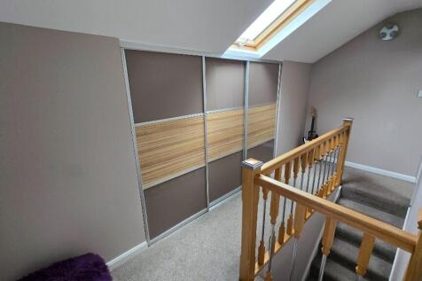 1st floor corridor