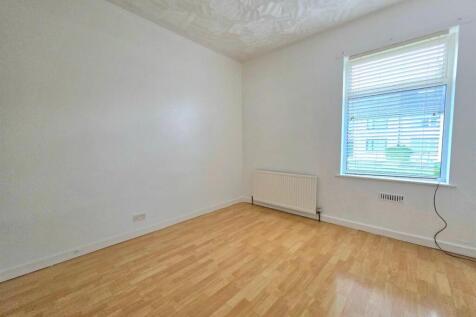 Master Bedroom.jpg