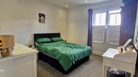 hall st 14.jpg