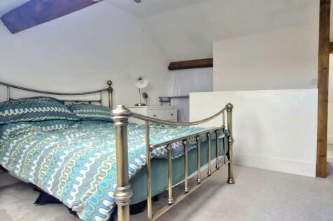 hall st 12.jpg