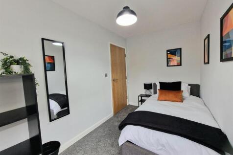 Second Bedroom x2 .jpg