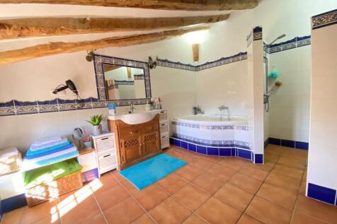 Property Image 37