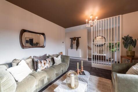 Lounge Horwich SH