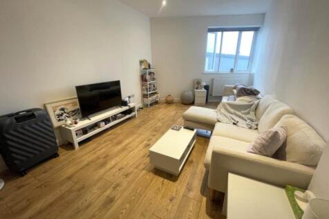 46869_7902_IMG_02_00