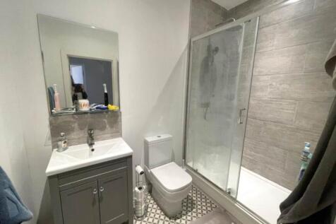 46869_7902_IMG_05_00