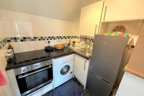 46869_7879_IMG_03_00