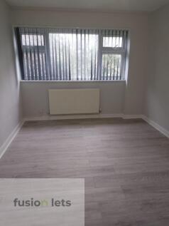 bedroom 3.JPG