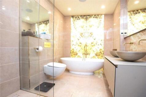 En Suite Bathroom