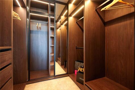 Walk-In Wardrobe