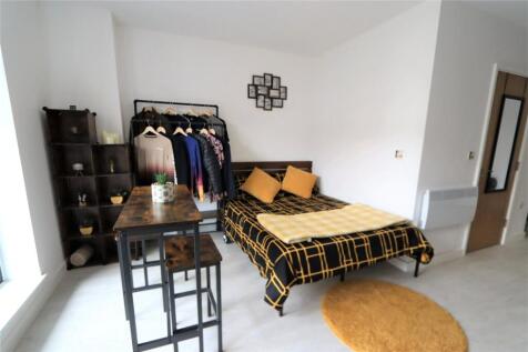 Bedroom/Living Space