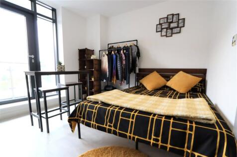 Bedroom/Living Space