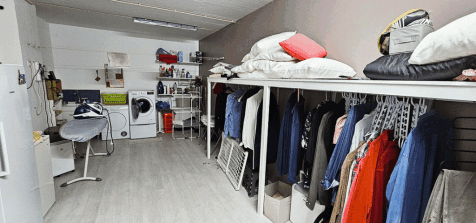 Garage/Laundry
