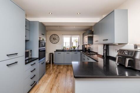 6LeasingthorpeWay-NewcastleGreatPark-NE139BQ-39