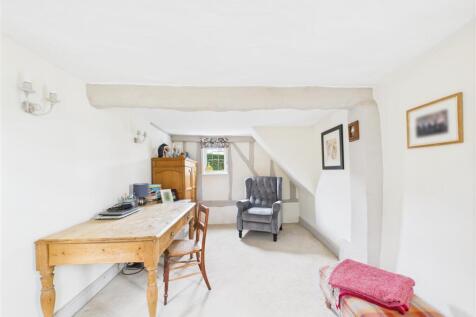 CAM05551G0-PR0009-STILL049.jpg