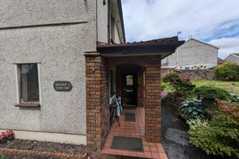 Entrance porch