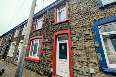 3 Bedroom Terraced for Sale